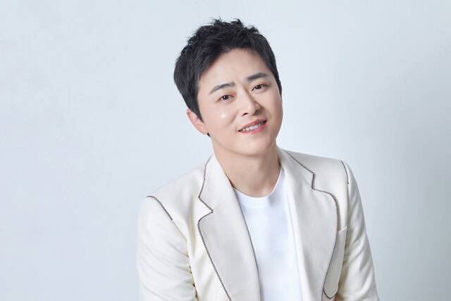 조정석은 "'좀비딸'은 따뜻하면서도 코미디가 잔뜩 들어가 있고 부성애를 앞세우는 만큼 감동적인 부분도 있고 때로는 스릴도 느낄 수 있는 종합선물세트같은 작품"이라고 많은 관람을 독려했다. /NEW