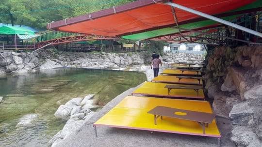 2019년 8월 당시 적발된 하천구역 불법시설물 설치 현장. /경기도 제공