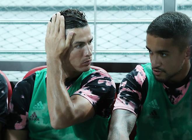 2019년 유벤투스(이탈리아) 방한 경기 때 크리스티아누 호날두가 벤치만 달구는 ‘노 쇼’로 인해 국내팬들의 공분을 샀다. [뉴시스]