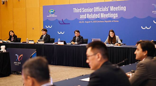 Kim Gwang-yong, vice minister for Disaster and Safety Management at the Ministry of the Interior and Safety, center, delivers a welcome speech at the 2025 APEC disaster meetings held at Songdo Convensia in Incheon on July 30. [MINISTRY OF THE INTERIOR AND SAFETY]
