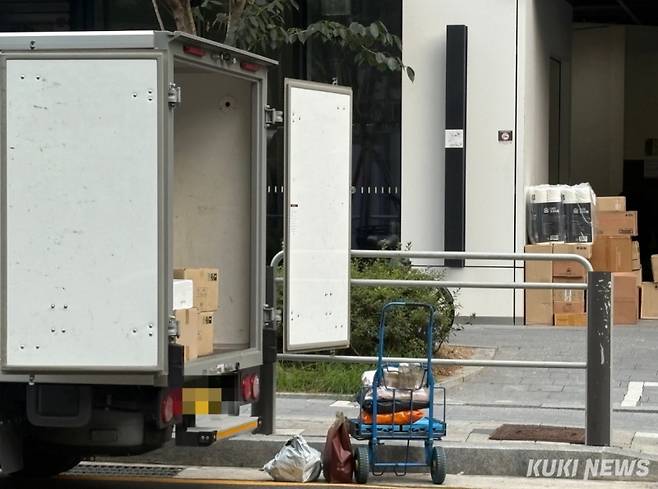 오는 8월15일 광복절 연휴 전후로 주요 택배사들이 ‘택배 없는 날’을 운영할 예정이다. 이다빈 기자