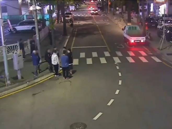 서울 송파구 가락동 일대 호객 행위 단속 현장 사진. /사진제공=서울경찰청.