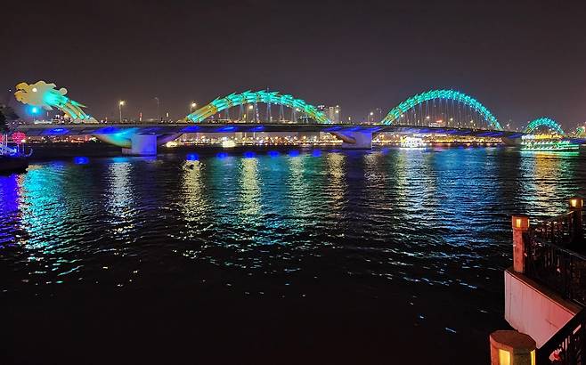 호이아나와 가까운 다낭 용다리