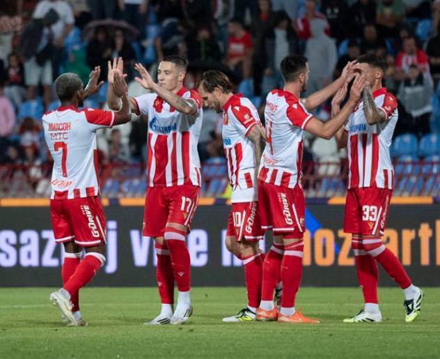 기뻐하는 즈베즈다 선수들. /사진=즈베즈다 공식 SNS 갈무리