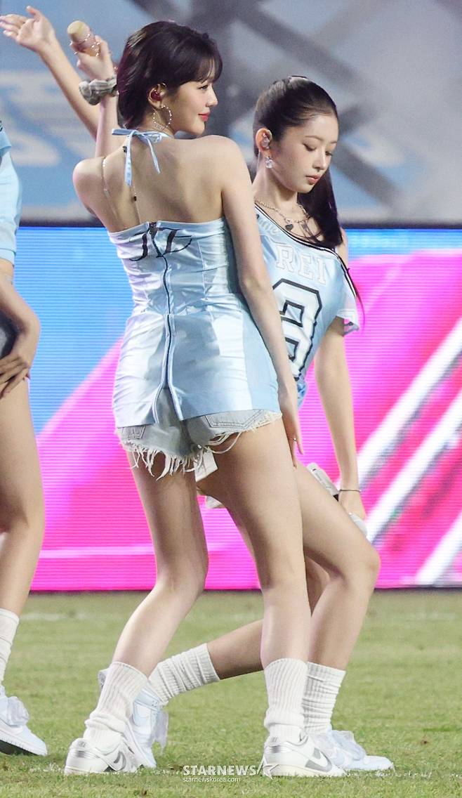 [포토] 장원영 '아이브 뒤태 레이'