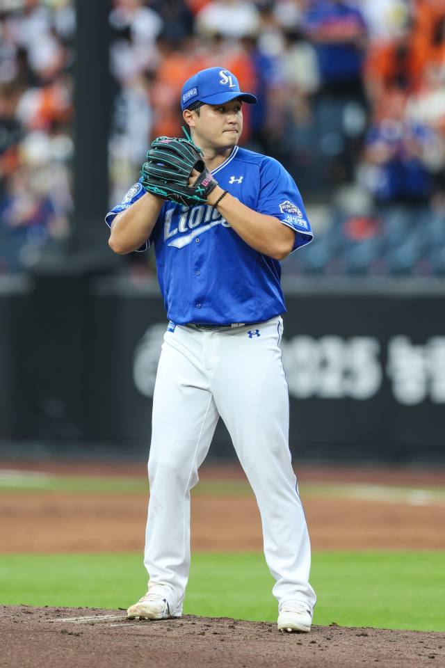 삼성 라이온즈의 최원태가 30일 대전에서 열린 한화 이글스와의 경기에 선발 등판해 투구 동작에 들어가고 있다. 삼성 제공