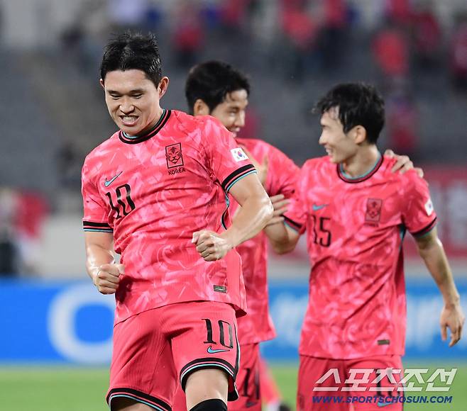 7일 축구대표팀이 용인미르스타디움에서 동아시안컵 중국과 첫 경기를 펼쳤다. 전반 선취골을 성공시킨 이동경. 용인=송정헌 기자songs@sportschosun.com/2025.07.07/
