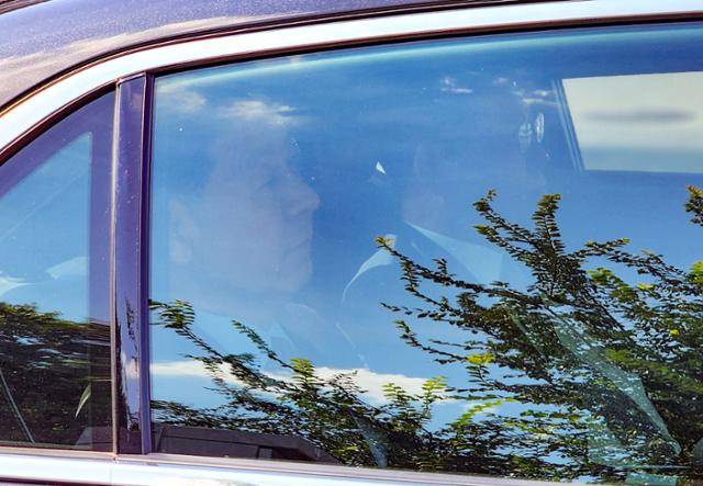 구윤철 부총리 겸 기획재정부 장관(왼쪽)이 30일(현지시간) 도널드 트럼프 미 대통령과의 면담을 위해 미국 워싱턴DC 백악관 서쪽 출입문 검문소를 통과하고 있다. 워싱턴=연합뉴스