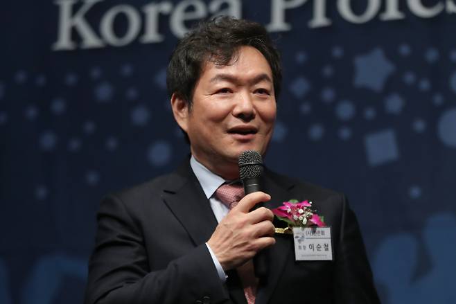 이순철 해설위원이 롯데자이언츠 정철원의 홈 경기 부진이 아내 탓이란 발언을 해 많은 누리꾼들의 비판을 받고 있다. 사진은 이순철 해설위원의 모습. /사진=뉴스1
