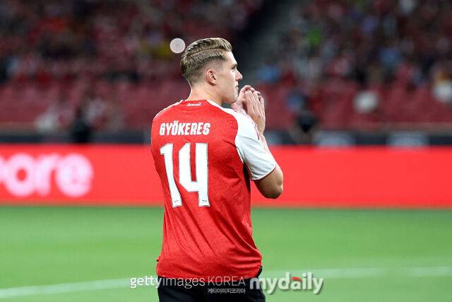 빅토르 요케레스가 아스날 유니폼 판매 신기록을 경신했다. /게티이미지코리아