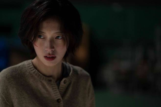 배우 아린은 연기 호평에 대해 "좋게 봐주셔서 너무 감사하다"며 "이러한 반응들이 앞으로 더 많은 도전을 해보고 싶게 한다. S라인은 제 안의 모습들을 끌어내준 작품이라고 생각한다"고 말했다. 웨이브 제공