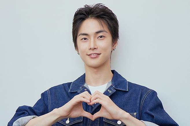 오늘(31일) 첫 싱글 '웨이스트 노 타임'을 발매하는 승한. SM엔터테인먼트 제공