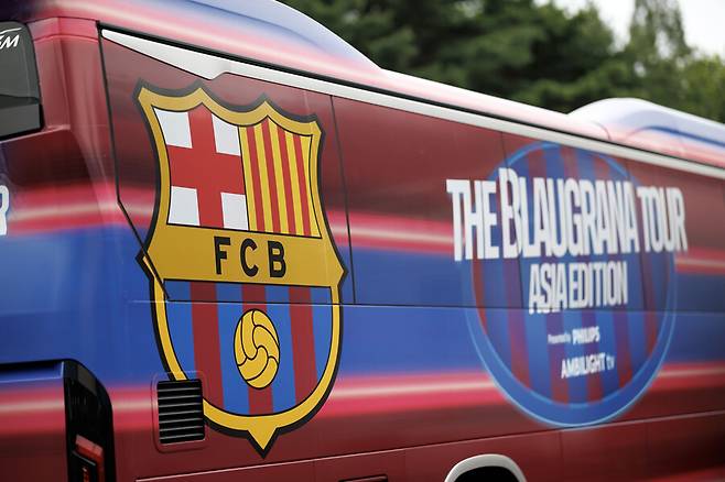 ▲ '코리안 메시' 이승우는 유소년 시절 스페인의 명문 FC바르셀로나에서 활약했다. 당시 동료로 생활했던 다니 올모가 2025 바르셀로나 아시아 투어 에디션 일환으로 한국을 찾아 FC서울과 친선전을 펼쳤다. ⓒ 올리브 크리에이티브