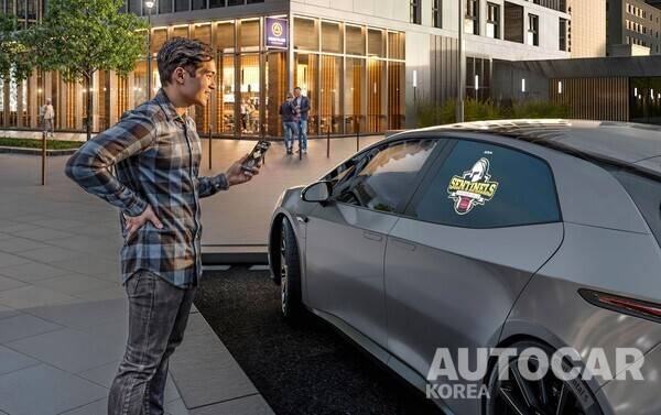 차량 측면 유리창을 활용한 맞춤형 '윈도 프로젝션' 기술