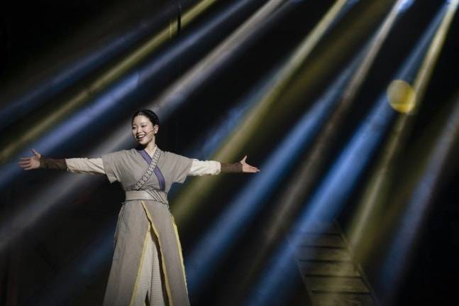 김수하가 9월8일 웨스트엔드 질리언 린 시어터에서 펼쳐지는 뮤지컬 ‘스웨그에이지: 외쳐, 조선!’의 핵심 인물인 ‘진’이로 등장한다. 사진 | PL엔터테인먼트