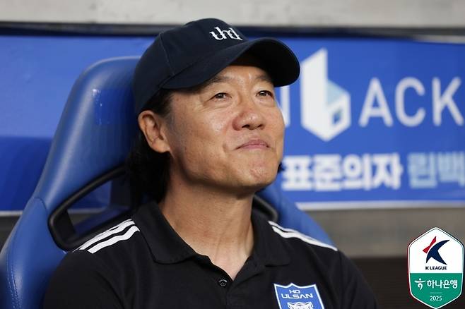 울산HD 사령탑직에서 물러나는 김판곤 감독. 사진 | 한국프로축구연맹