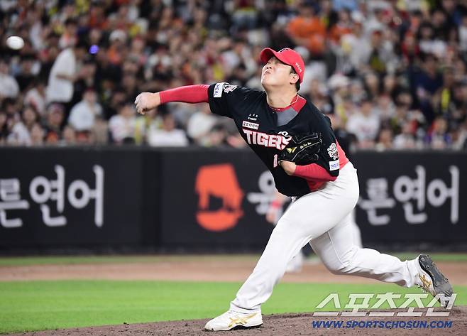 10일 대전 한화생명 볼파크에서 열린 한화와 KIA의 경기. 투구하고 있는 KIA 조상우. 대전=송정헌 기자songs@sportschosun.com/2025.07.10/
