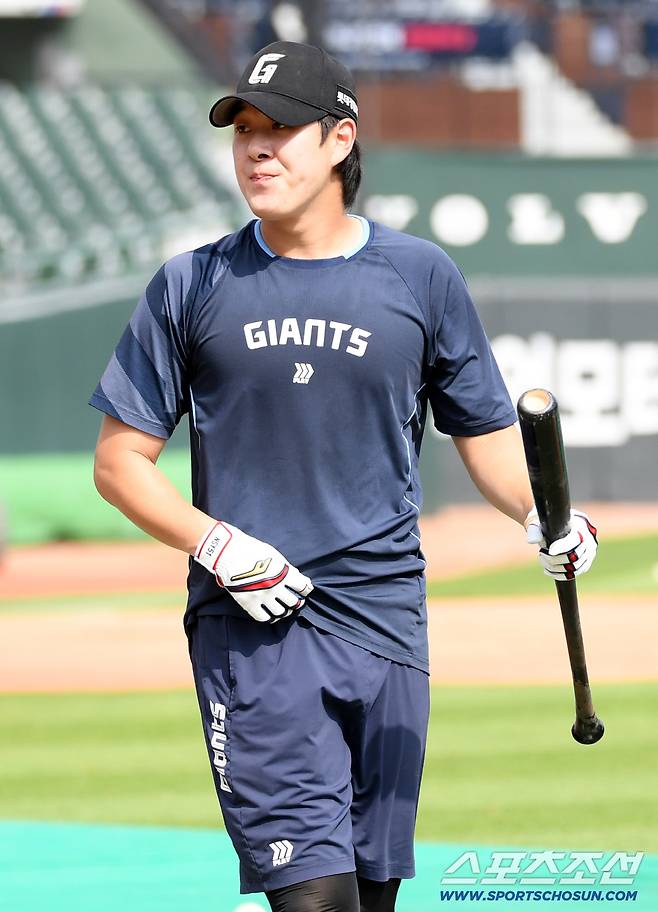 1일 부산 사직구장에서 열린 롯데 자이언츠와 LG 트윈스의 경기. 롯데 나승엽이 타격 훈련을 하고 있다. 부산=박재만 기자 pjm@sportschosun.com/2025.07.01/