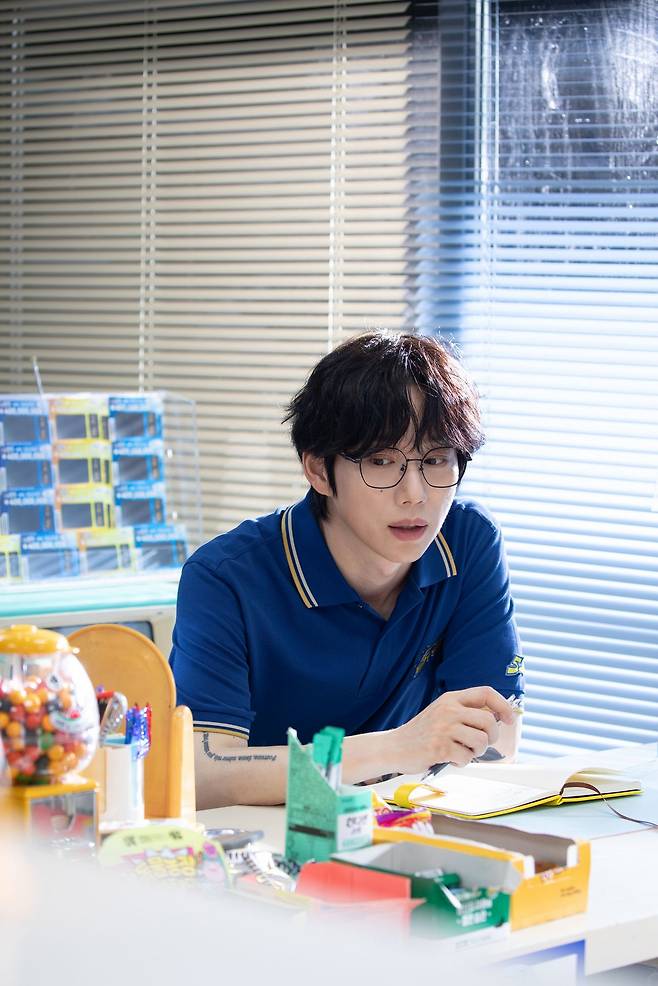 단독 공개하는 10CM [5.0] 앨범 B 컷