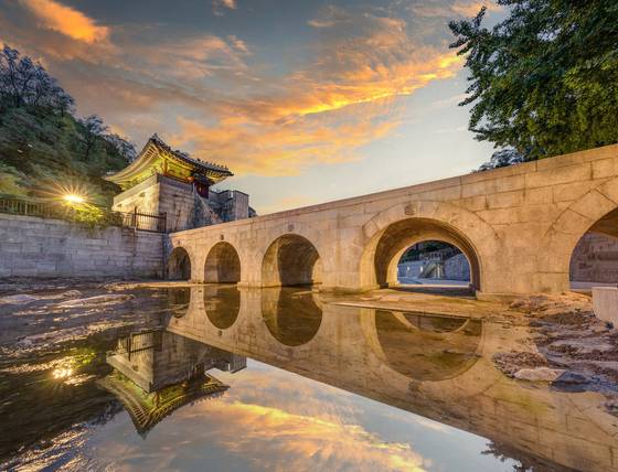한양의 수도성곽 중 하나인 탕춘대성 홍지문. [사진 서울시]
