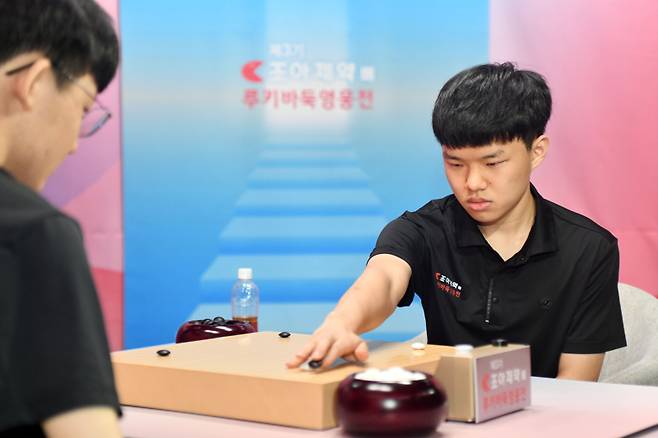 우승자 김승진 6단. 한국기원 제공
