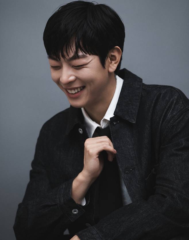YY엔터테인먼트 제공