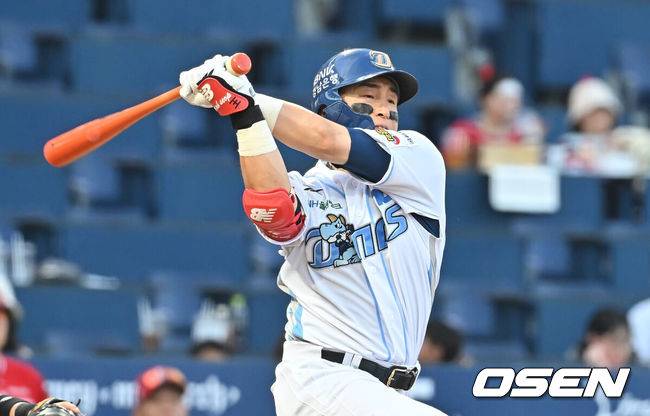 [OSEN=창원, 이석우 기자] NC 손아섭이 힘찬 타격을 하고 있다. 2025.07.06 / foto0307@osen.co.kr