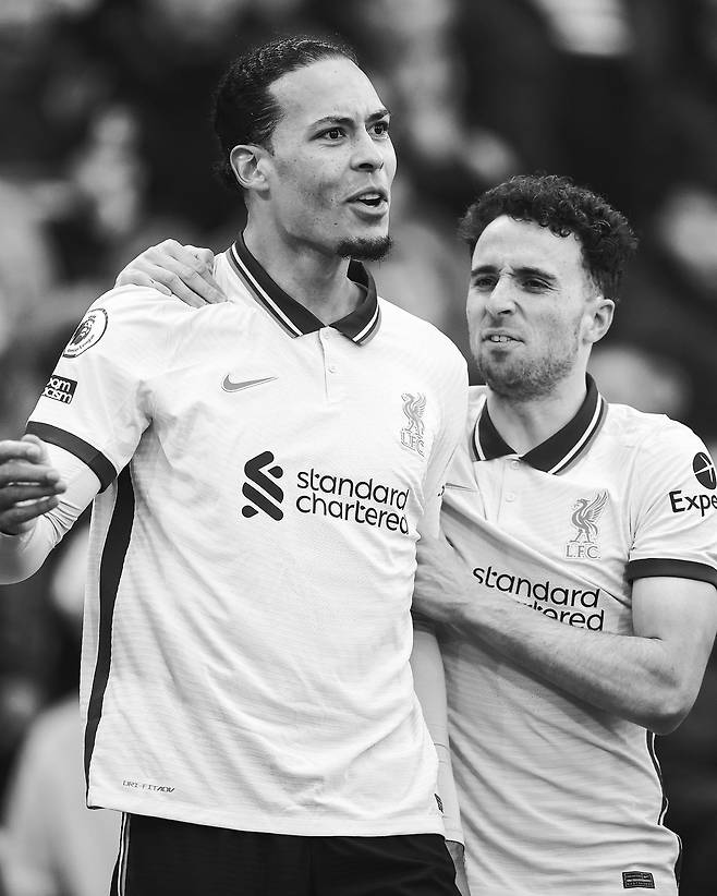 조타와 반 다이크. 반 다이크 SNS