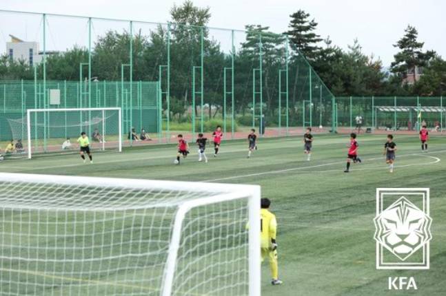 횡성문화체육공원에서 열린 유소년 축구대회 경기 모습. 사진 속 인물·팀은 기사 내용과 관련이 없습니다. /사진=대한축구협회 제공