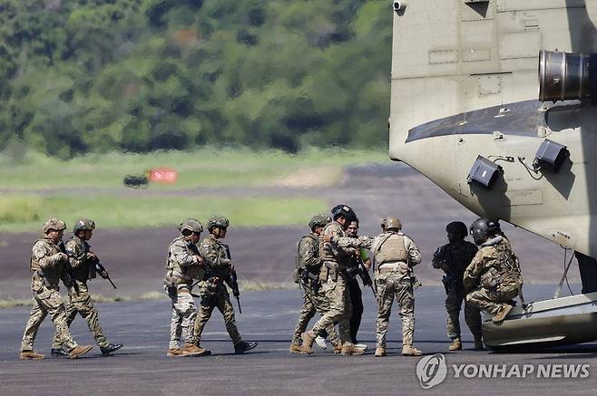 파나마 군과 합동 훈련하는 미군 [EPA 연합뉴스 자료사진. 재판매 금지]