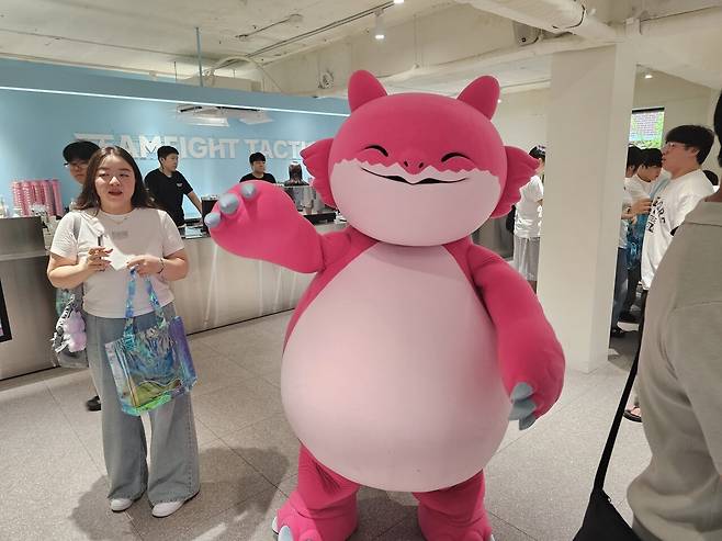 - 배불뚝이 안녕~