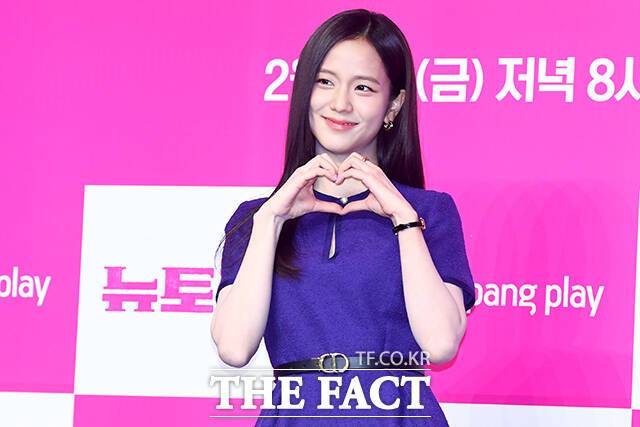 지수의 차기작은 넷플릭스 '월간남친'이다. 그는 가상현실에서 연애 인생 2회차를 꿈꾸는 웹툰 PD 서미래 역을 맡아 서인국과 연기 호흡을 맞춘다. /서예원 기자