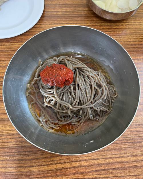 답십리 성천막국수.