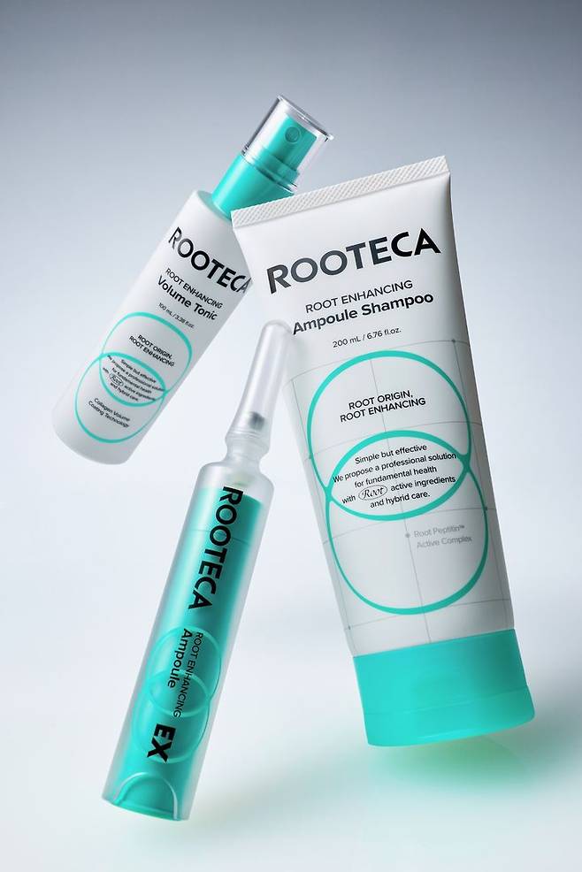 [서울=뉴시스] CJ올리브영의 '루테카(ROOTECA)'는 지난 1일 공식 론칭과 함께 샴푸·앰플·토닉 3종으로 구성된 '루트 인핸싱' 라인업을 출시했다.(사진=루테카 제공) *재판매 및 DB 금지