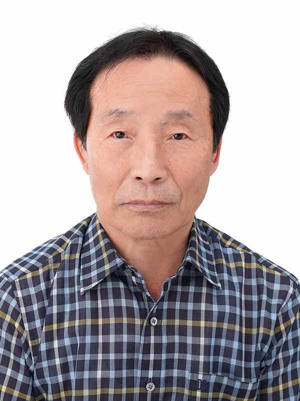 국가무형유산 악기장 명예보유자로 인정 예고된 김영렬 씨. /국가유산청 제공