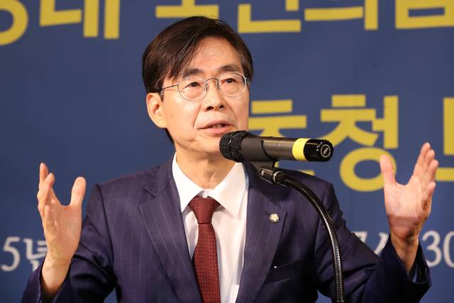 조경태 국민의힘 당대표 선거 후보가 지난 1일 대구경북중견언론인모임인 아시아포럼21에 참석해 발언하고 있다. (사진=아시아포럼21 제공)