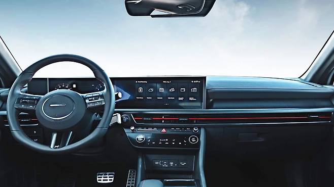 현대차 쏘나타 실내