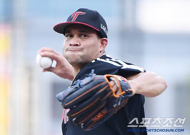 23일 광주 기아 챔피언스필드에서 열린 LG-KIA전. LG 선발투수 치리노스가 투구하고 있다. 광주=정재근 기자 cjg@sportschosun.com/2025.7.23/