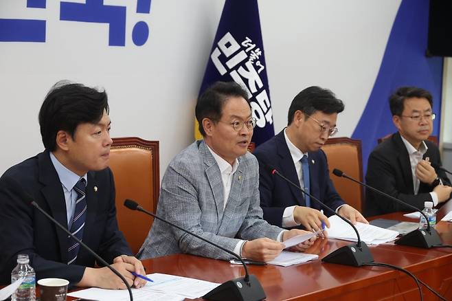 허영 더불어민주당 원내정책수석부대표가 3일 오전 서울 여의도 국회에서 열린 노조법2,3조 개정 관련 기자간담회에서 발언을 하고 있다. 2025.08.03 서울=뉴시스