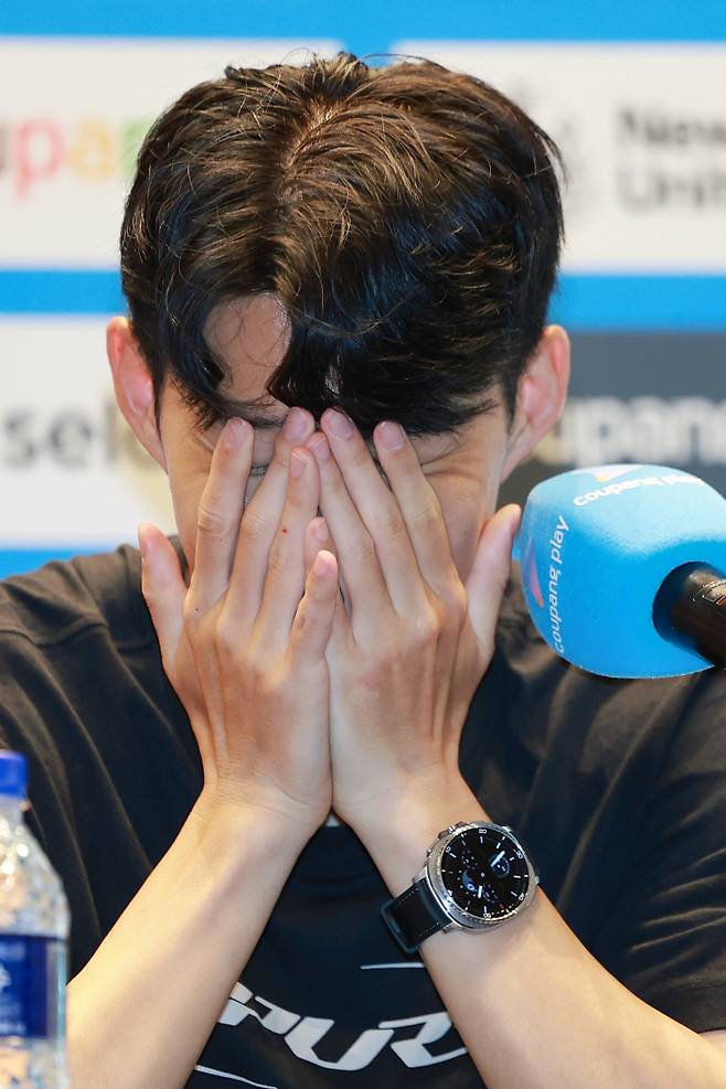 토트넘 손흥민, 올여름 팀 떠나기로 (서울=연합뉴스) 신현우 기자 = 잉글랜드 프로축구 토트넘 손흥민이 2일 서울 영등포구 IFC 더포럼에서 열린 2025 쿠팡플레이 시리즈 기자회견에 참석해 있다. 이날 손흥민은 기자회견에 앞서 별도의 발언을 통해 "올여름 팀을 떠나기로 결정했다"고 발표했다. 2025.8.2 nowwego@yna.co.kr/2025-08-02 11:24:19/ <저작권자 ⓒ 1980-2025 ㈜연합뉴스. 무단 전재 재배포 금지, AI 학습 및 활용 금지>