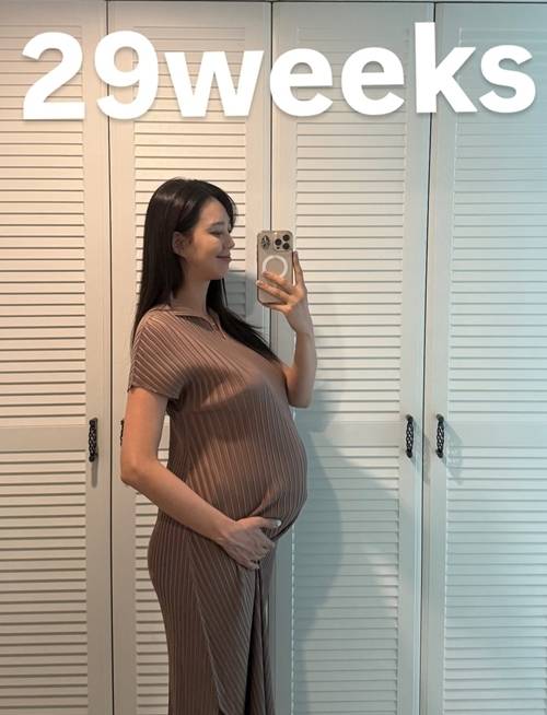 ‘임신 29주차’에 접어든 송재희♥지소연 부부가 초음파 검진 장면과 함께 따뜻한 예비 부모의 일상을 전했다. 사진=지소연 SNS