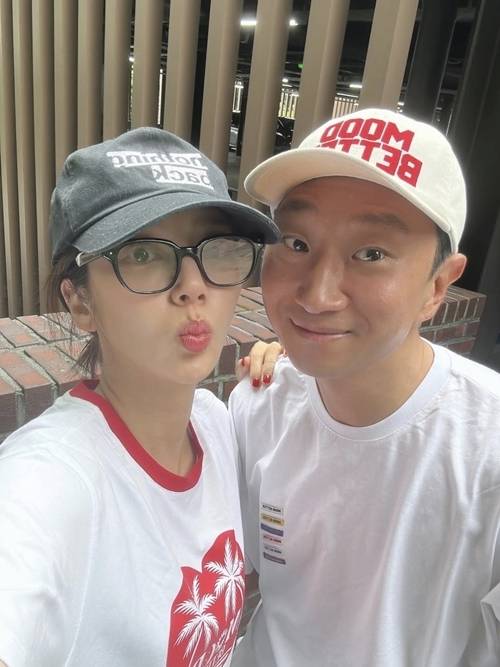 배우 손담비가 출산 후 114일 만에 여유를 되찾은 근황을 전했다. 사진=손담비 SNS