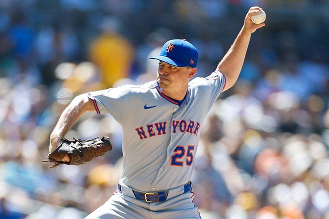 뉴욕 메츠 투수 브룩스 레일리가 올해 미국 메이저리그 경기에 등판해 투구하고 있다. REUTERS 연합뉴스