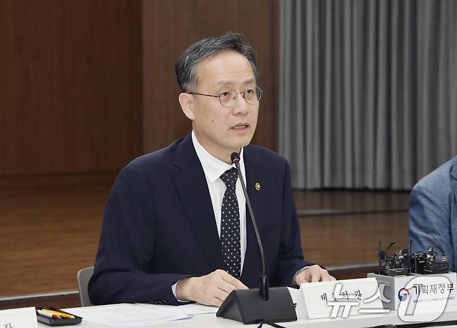 이형일 기획재정부 1차관이 31일 서울 중구 은행회관에서 열린 '제58차 세제발전심의위원회'에 참석해 모두발언을 하고 있다. (기획재정부 제공. 재판매 및 DB 금지) 2025.7.31/뉴스1