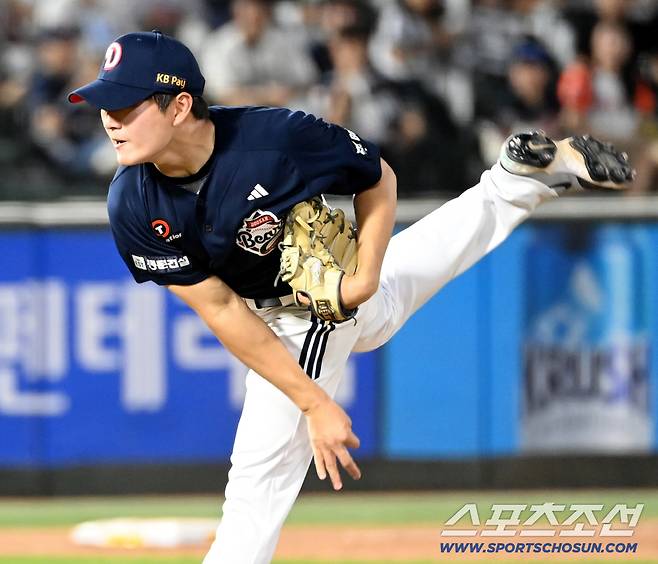 9일 부산 사직야구장에서 열린 두산과 롯데의 경기, 두산 김택연이 역투하고 있다. 부산=허상욱 기자wook@sportschosun.com/2025.07.09/