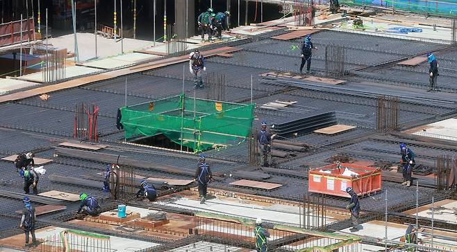 서울 시내 신축 아파트 시공 현장. 기사 내용과 관계없음 /뉴스1