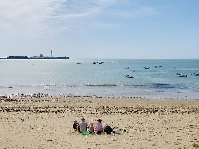 카디스 해변 주변 풍경