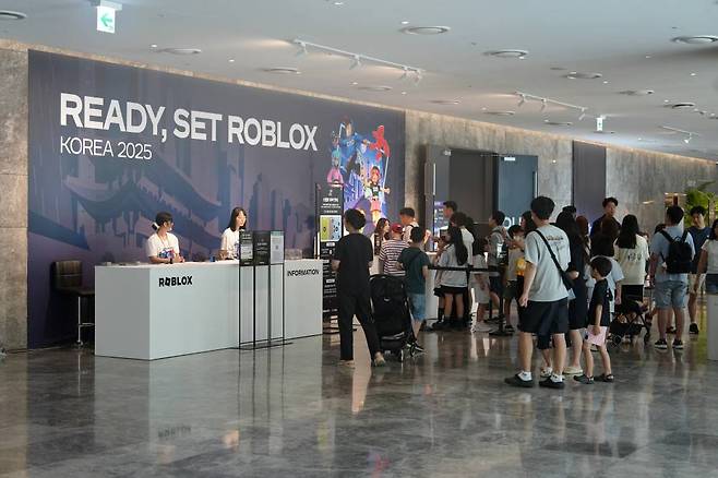 현대백화점 10층 토파즈홀 입구