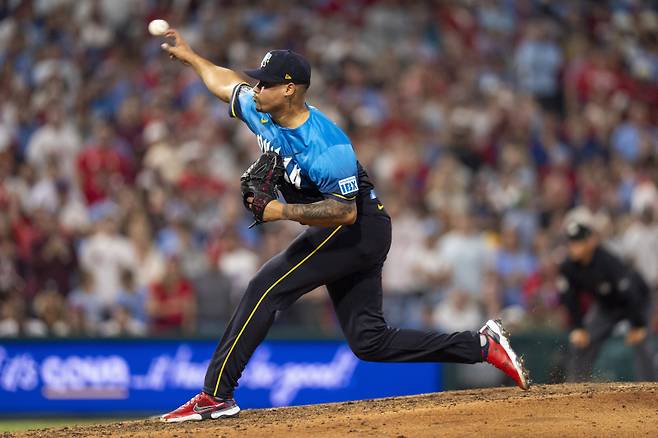 <yonhap photo-2256=""> Philadelphia Phillies relief pitcher Jhoan Duran delivers during the ninth inning of a baseball game against the Detroit Tigers, Friday, Aug. 1, 2025, in Philadelphia. (AP Photo/Chris Szagola)/2025-08-02 10:55:25/ <저작권자 ⓒ 1980-2025 ㈜연합뉴스. 무단 전재 재배포 금지, AI 학습 및 활용 금지></yonhap>