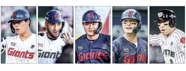 왼쪽부터 고승민, 레이예스, 손호영, 윤동희, 전준우